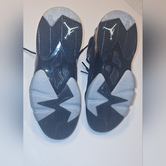 Jordans - Picture 4 of 8